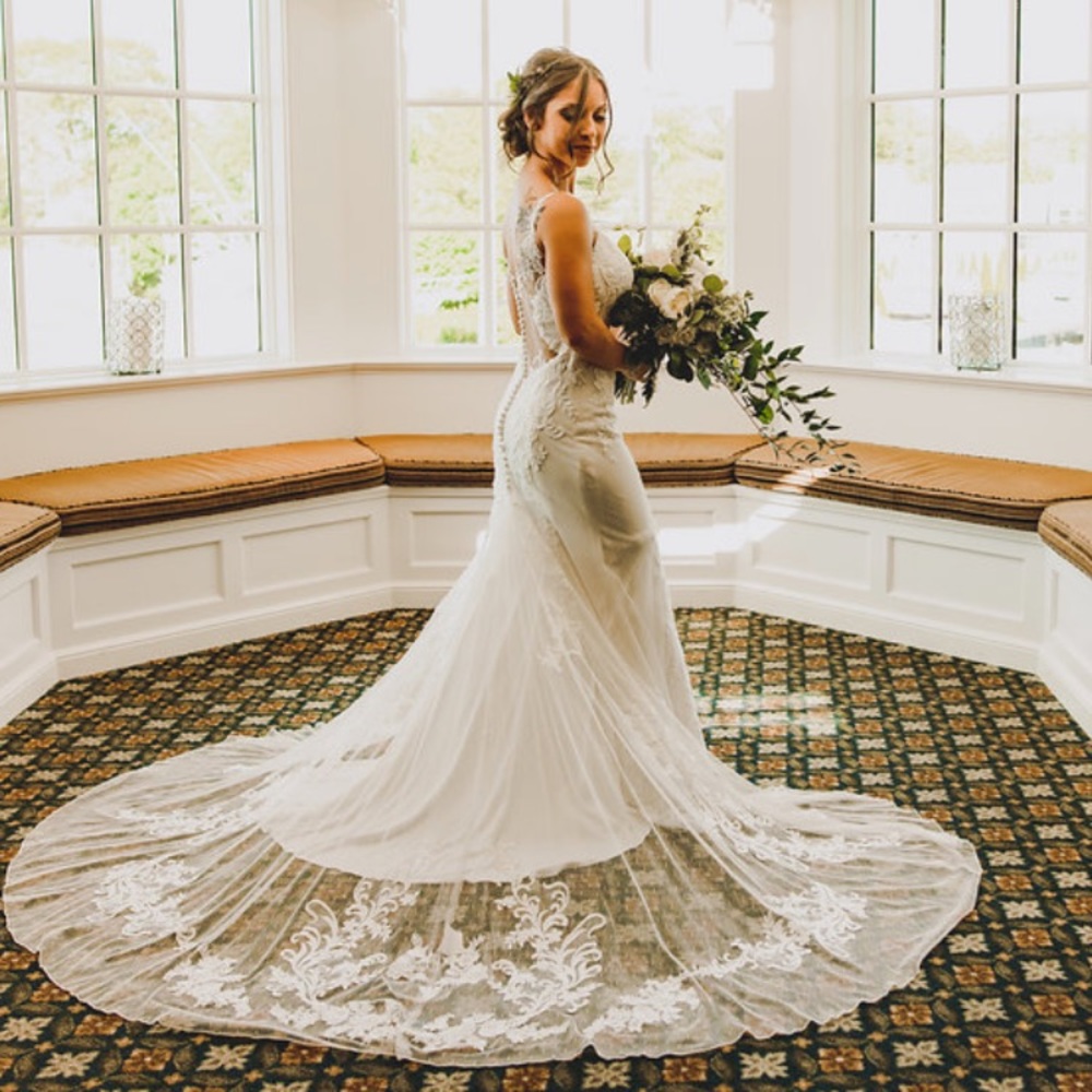 Sweetheart by Justine Alexander Wedding Gown EUC